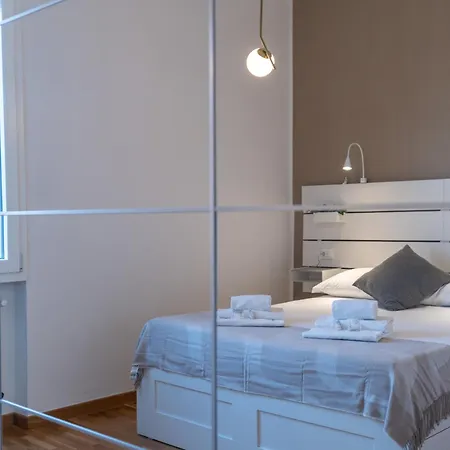 Sarà Perché Ti Amo Appartement